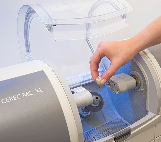 CEREC in office milling unit